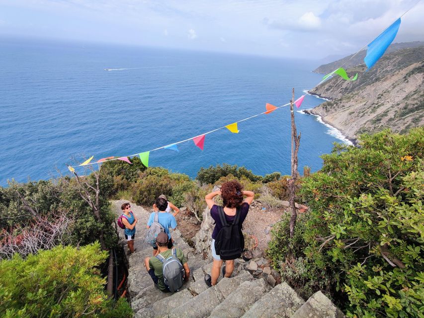 Cinque Terre: Private Trekking Riomaggiore to Monesteroli - Exclusions