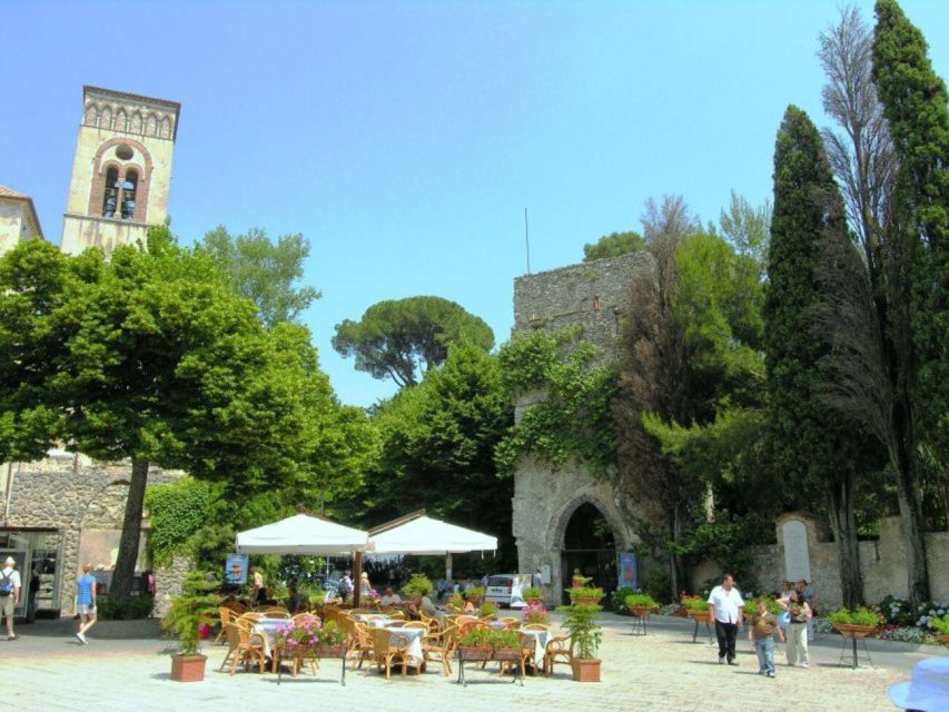 Full-Day Private Transfer Along the Amalfi Coast From Pompei - Capturing Memories