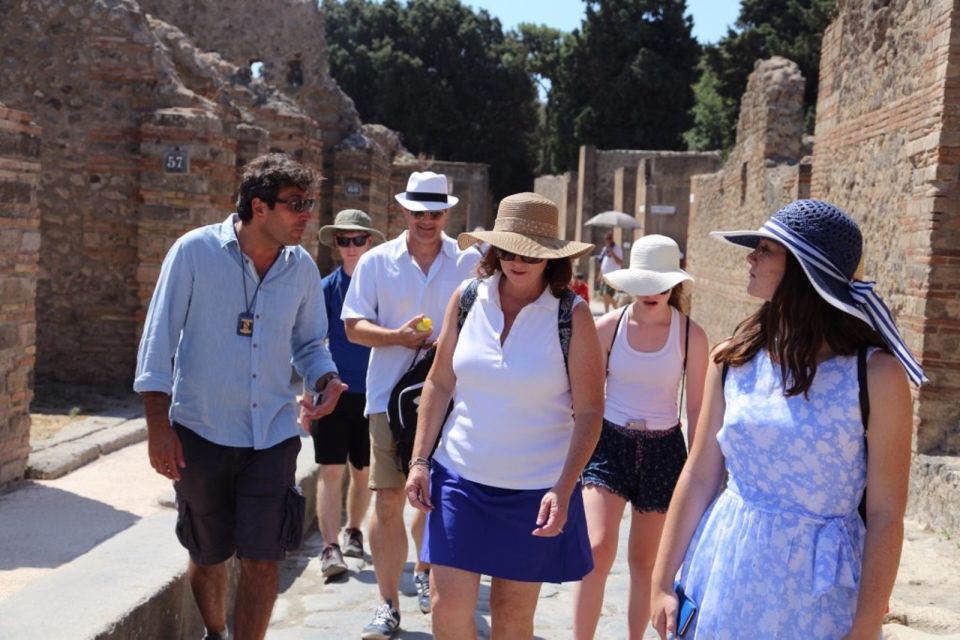 Pompeii 3-Hour Walking Tour - Meeting Point