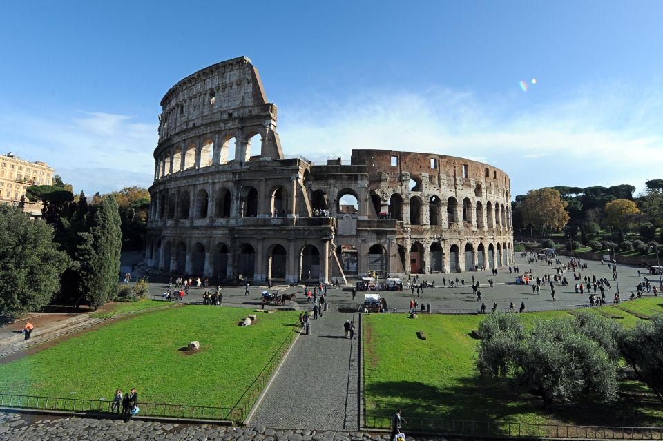 Rome: Colosseum and Historic Centre Private Walking Tour - Additional Information