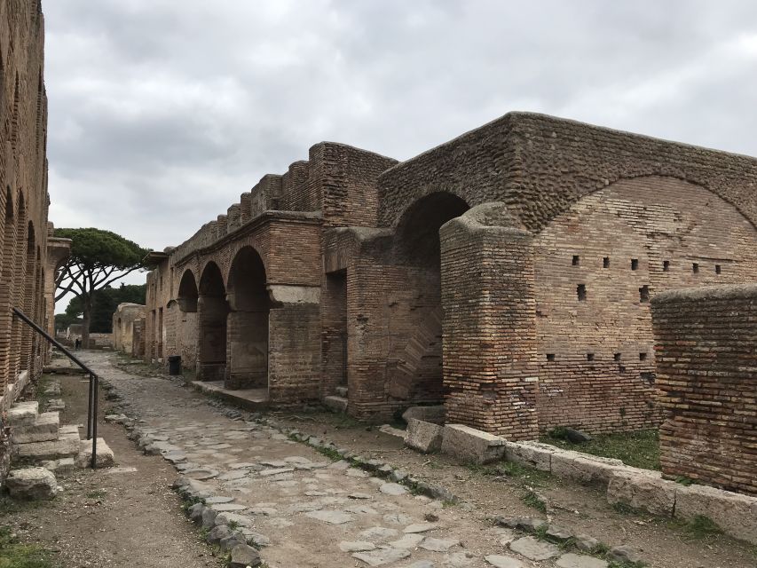 Rome: Ostia Antica Private Van Tour With an Archaeologist - Customer Reviews