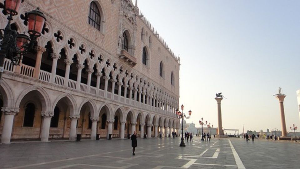 Venice: Doges Palace and Basilica Skip-the-Line Guided Tour - Important Visitor Information