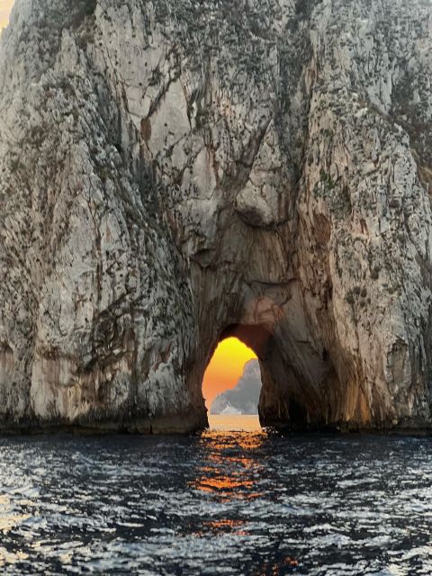 Capri: Sunset Boat Tour - Tour Details