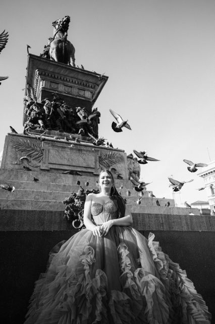 Photoshoot With a Fairytale Dress in the Heart of Milan - Booking Information and Flexibility