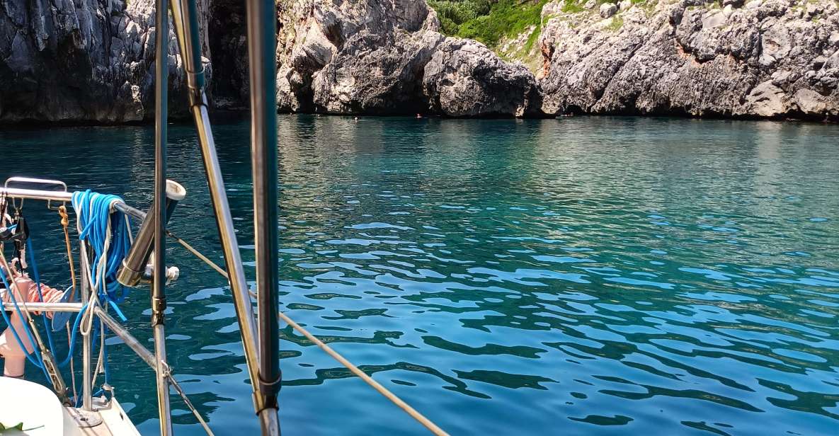 Apulia: Sailing Boat Tour With Aperitif - Just The Basics