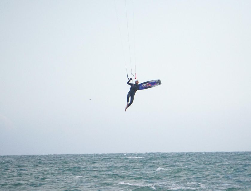 Kitesurfing Course Near Syracuse With IKO Instructor - Just The Basics