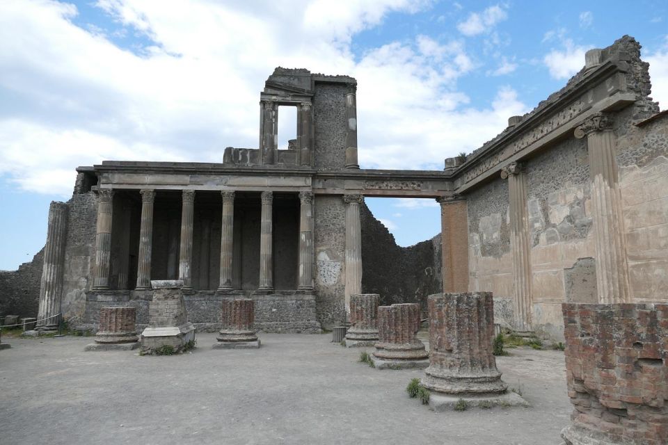 Naples and Pompeii Private 8-Hour Tour From Sorrento - Just The Basics