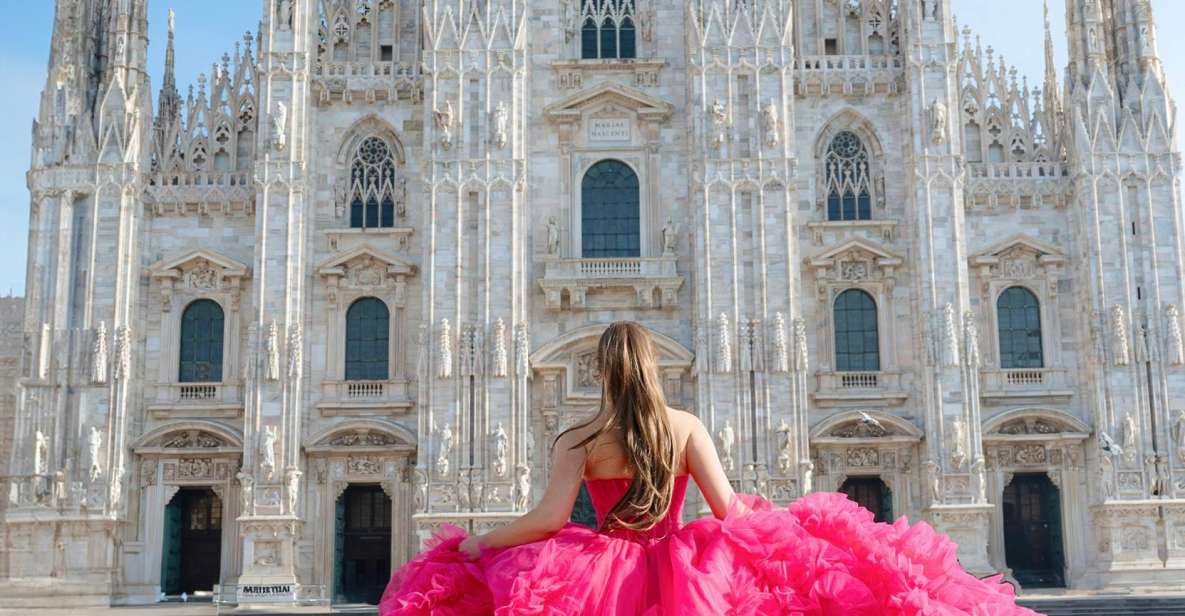 Photoshoot With a Fairytale Dress in the Heart of Milan - Just The Basics