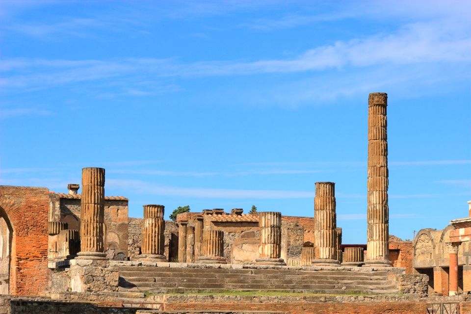 Pompei: Pompeii & Herculaneum Tour With Archaeologist Guide - Just The Basics