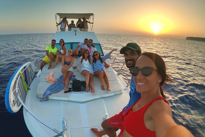 3-Hour Sunset Boat Trip With Dolphin Watching