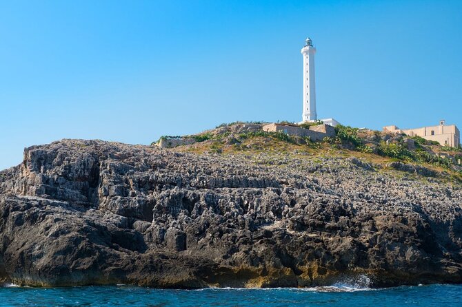 3 Hours Guided Boat Excursion Towards the Adriatic and Ionian