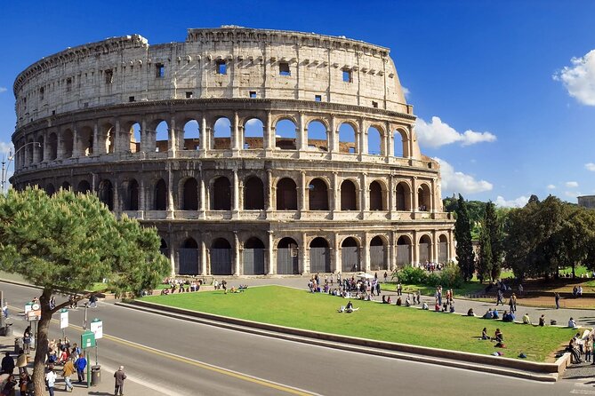 Colosseum Underground & Roman Forum: Exclusive Small Group Tour