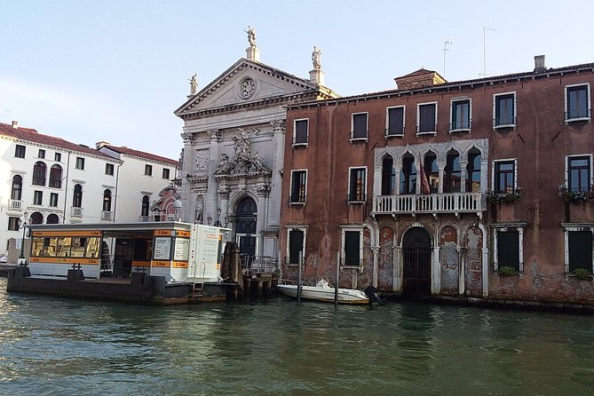 Grand Canal Boat Tour and Murano Glass Experience With Hotel Pick up