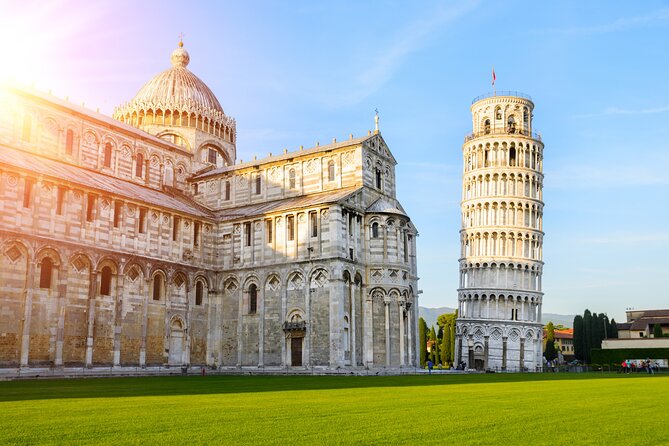 Private Pisa and Lucca Wine Tour From Florence