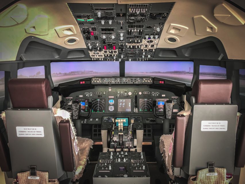 Professional Boeing 737-800 Simulator - 100 Minutes - Experience Details