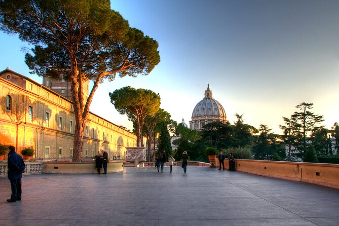 Rome: Early Bird Vatican Museums Small Group Tour (MAX 6 People)