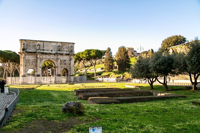 Rome Skip-the-line Private Tour: Colosseum Forum & City Highlight