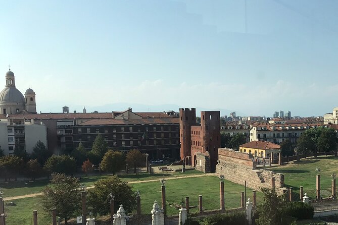 Royal Palace, Armory and Chapel of the Shroud With Local Guide