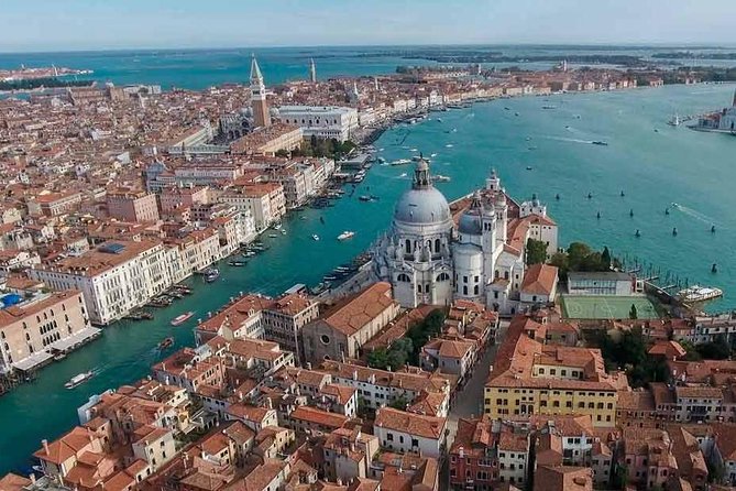 Shared Departure Transfer: Venice Hotels to Venice Train or Bus Station