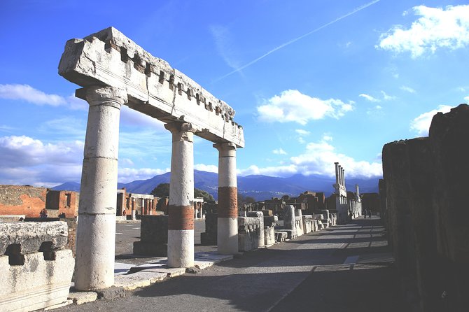 Skip-The-Line Best of Pompeii in One Day Tour W Local Guide & New Opened Houses - Whats Included