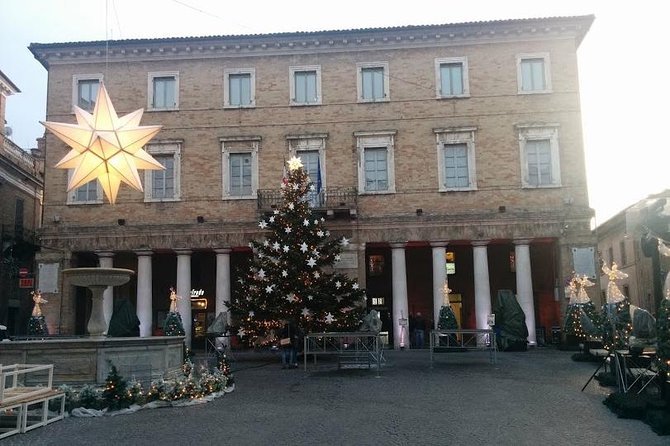 Visit of the Ducal Palace of Urbino