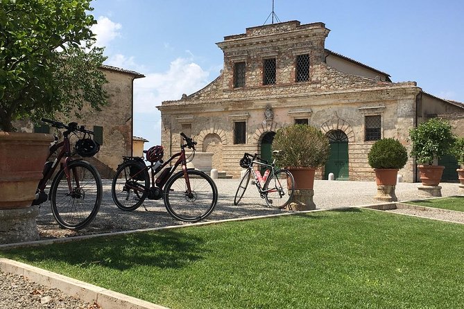 Chianti Classico E-Bike Tour - Guide Information and Meeting Point