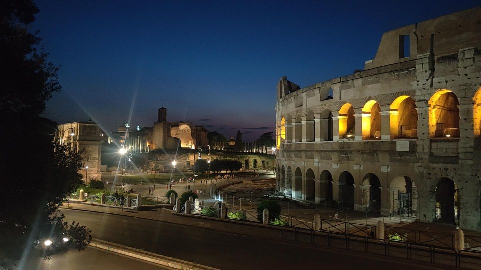 Elegant Rome by Night Tour and Dinner in a Local Restaurant - Itinerary