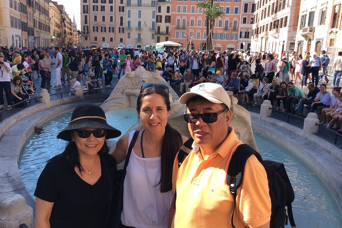 Essential Walking Tour in Rome - Meeting Point Information