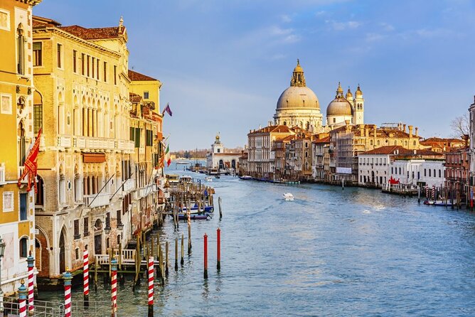 Magical Gondola Journey: Explore Venices Grand Canal in Style! - Meeting Point Information