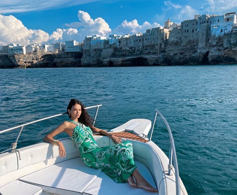 Polignano a Mare: Speedboat Cruise to Caves With Aperitif - Itinerary