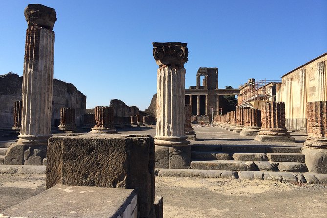 Pompeii-Vesuvius-Wine Tour From Sorrento, Licensed Guide Included - Pickup Logistics