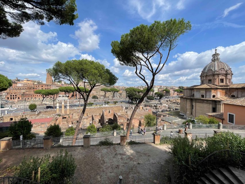 Rome Photo Tour: Famous City Landmarks - Pricing and Duration Details