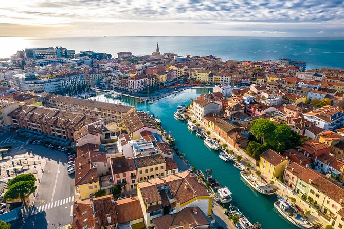 The Essence of Venice in a Stress Free Small Group Walking Tour With a Top Guide - Pickup Information