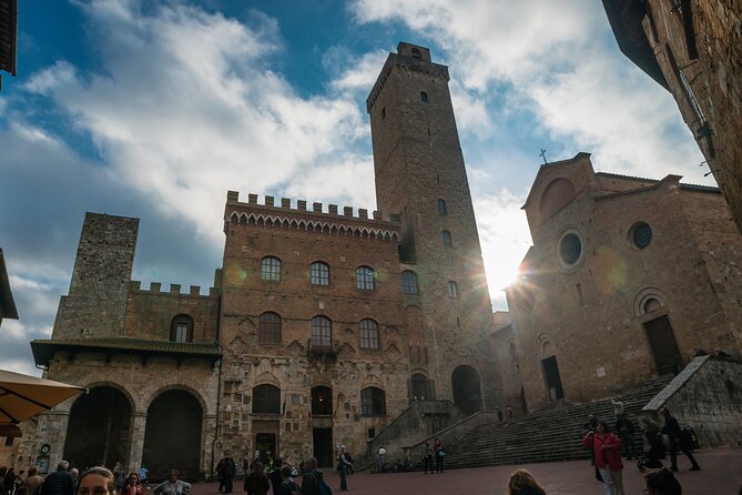 Volterra and San Gimignano: a Taste of Medieval Tuscany! - Amenities Included