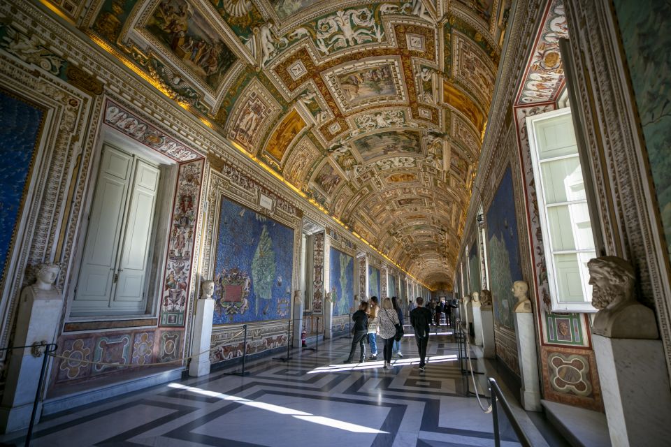 Rome in a Day: Vatican, Sistine Chapel and Colosseum - Architectural Wonders Explored