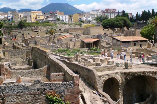 Visit in Pompeii - Herculaneum Private Tour With Ada - Tour Inclusions