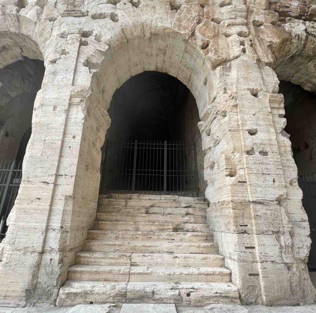 Rome: Colosseum VIP Top Floor Private Tour - Meeting Point