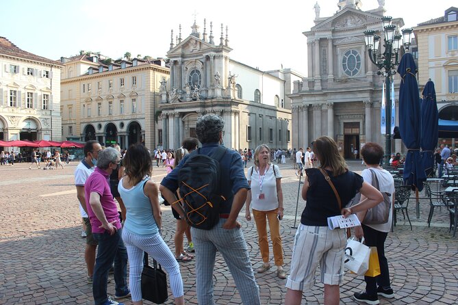 Walking Tour in Small Groups in English - Meeting Point