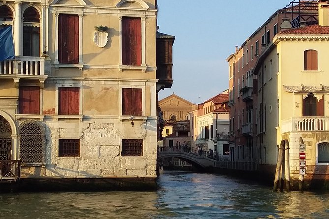 Grand Canal Boat Tour and Murano Glass Experience With Hotel Pick up - Customer Reviews