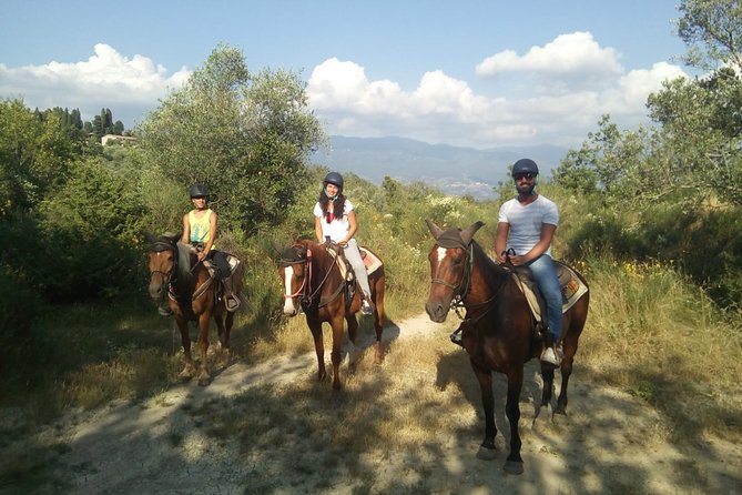 Horse Ride, Olive Oil and Local Foods Tasting in a Tuscan Farm - Private Transfers