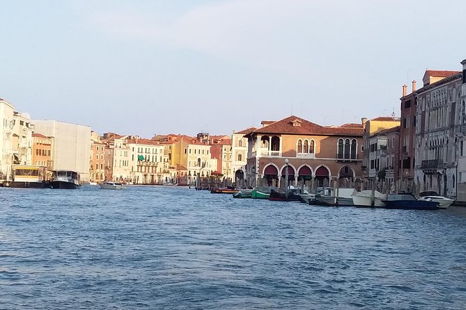 Grand Canal Boat Tour and Murano Glass Experience With Hotel Pick up - Booking and Pricing