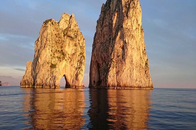 Tour in a Typical Boat of Capri at Sunset (2 Hours) - Reviews