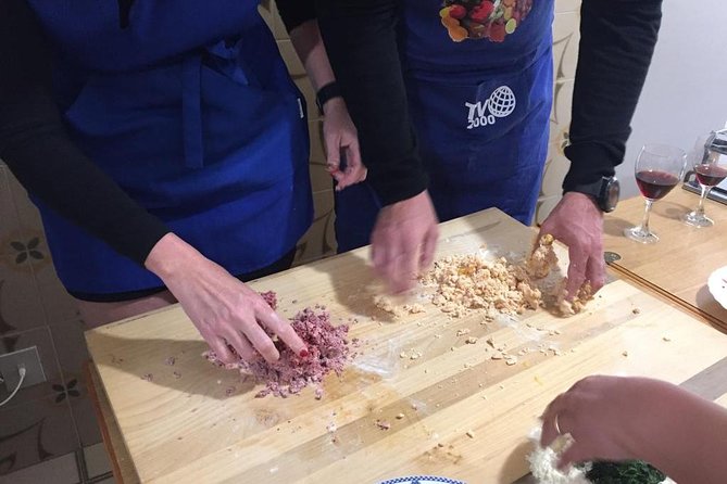 Colorful Pasta Cooking Class Near Arezzo - Just The Basics