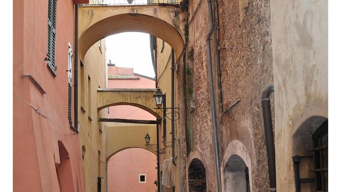 Genoa Day Tour: 4 Hours of Wine Food History and Joy - Just The Basics