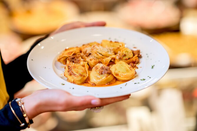 Ragù and Fresh Pasta Home Cooking Class in Bologna - Just The Basics